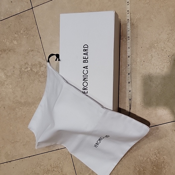 Veronica beard empty box - Picture 2 of 5